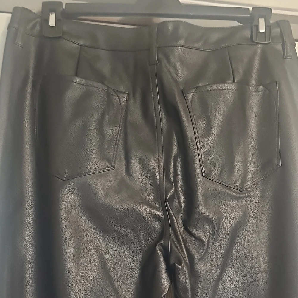 KanCan Men's Black Dress Pants - Picture 5 of 5